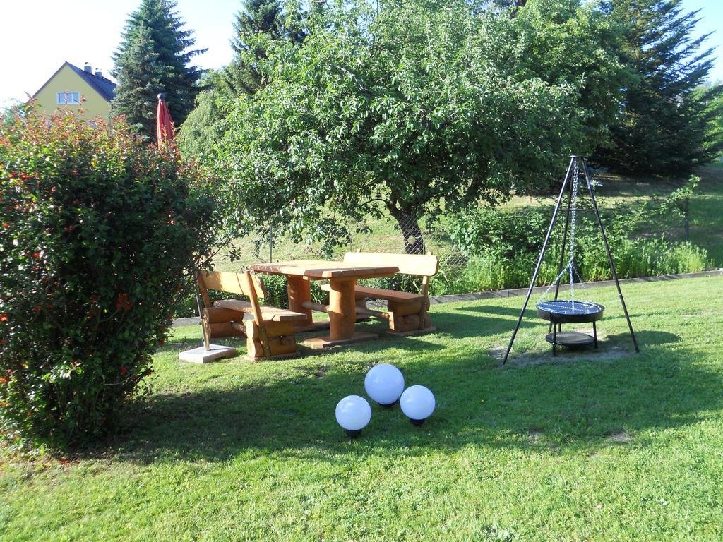 Ferienhaus Zittau Oberlausitz & Ferienwohnung Am Hamann Berg Luaran gambar